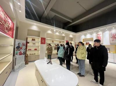 岱岳區(qū)山口鎮(zhèn)開展“返家鄉(xiāng)”大學(xué)生青春歸航活動(dòng)，助力鄉(xiāng)村發(fā)展與門類銷售創(chuàng)新